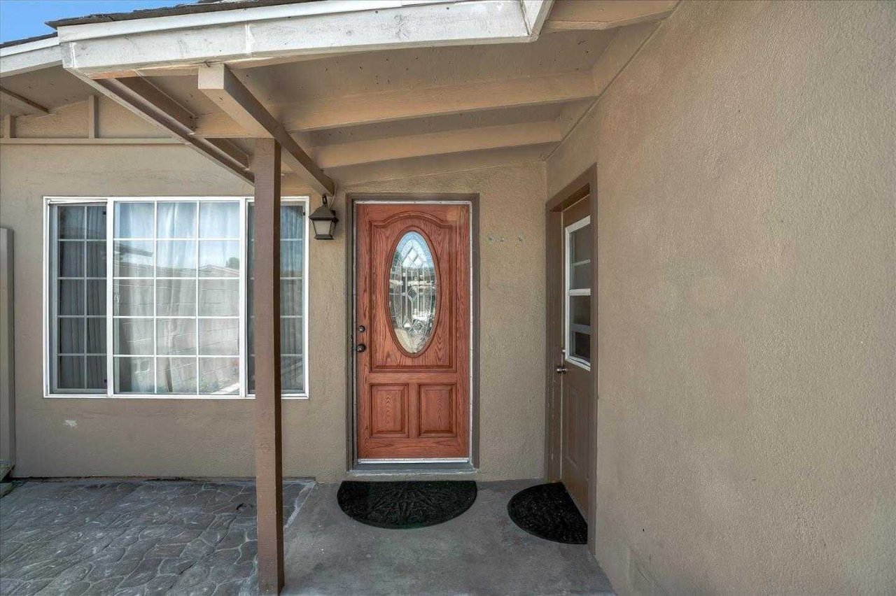 1622 Ukiah WAY