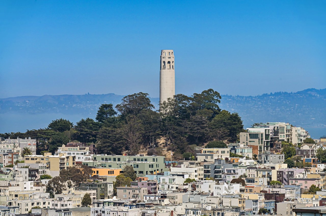 Modern View Residence at the Border of Russian / Nob Hill