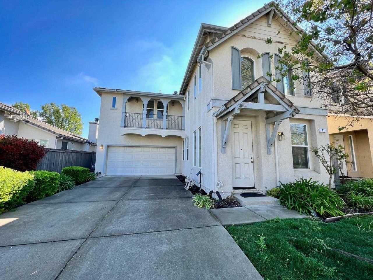 17 Gazania Court