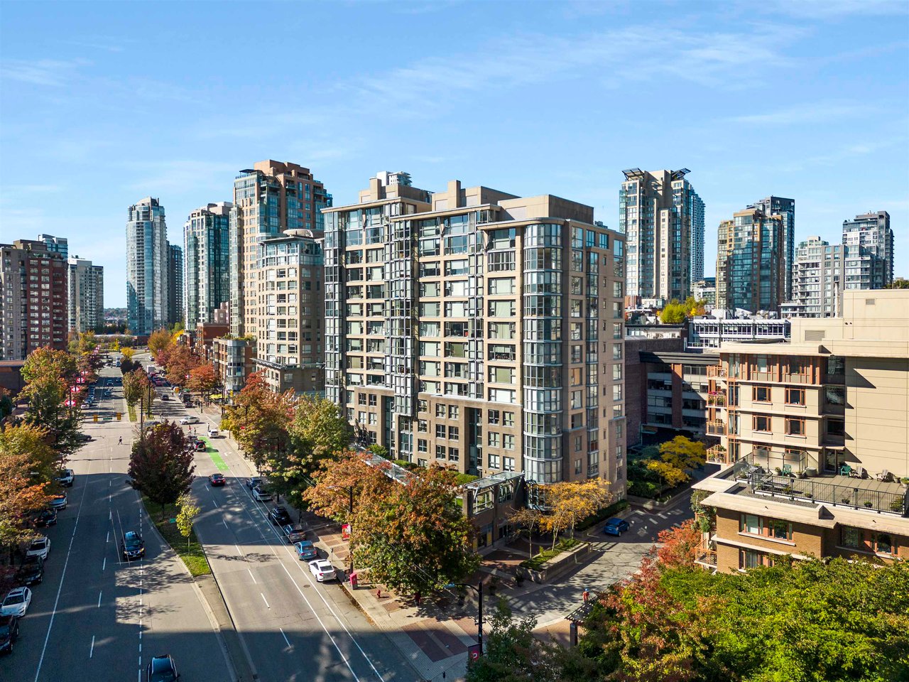 903-238 Alvin Narod Mews