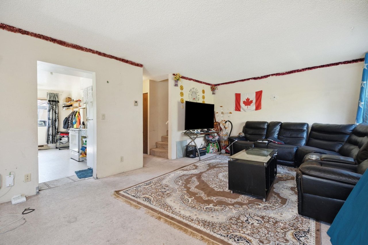 44-13990 74 Ave