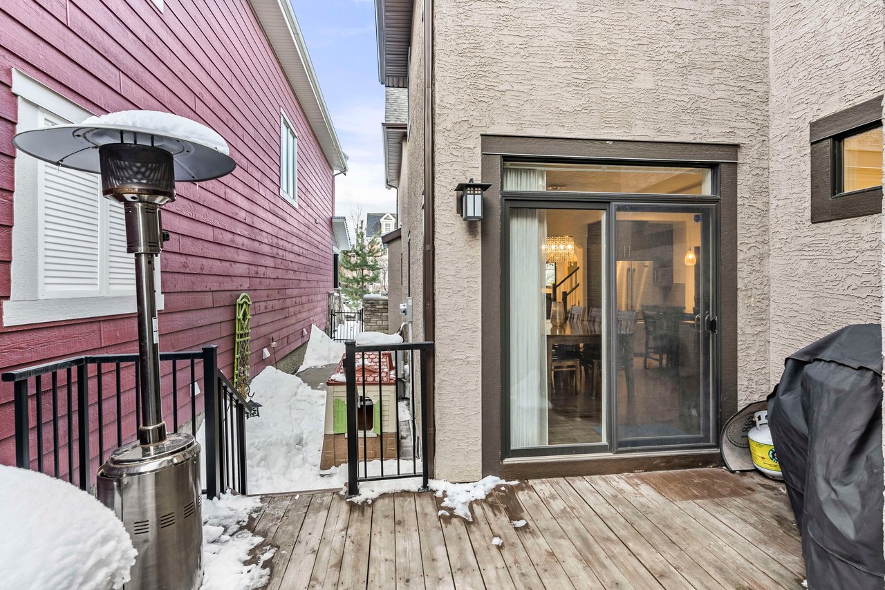 19 Tom Hoppe Mews SW