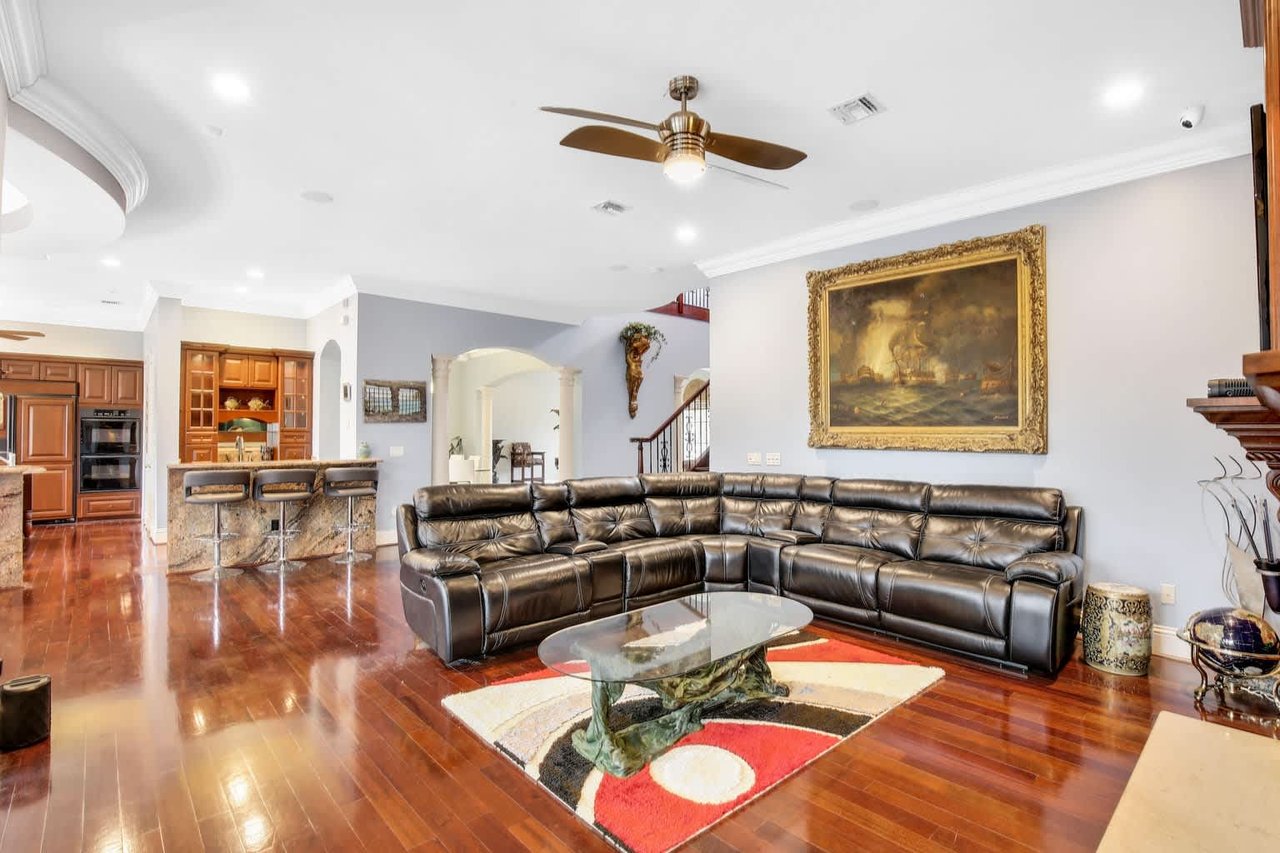 820 Ocean Inlet Dr