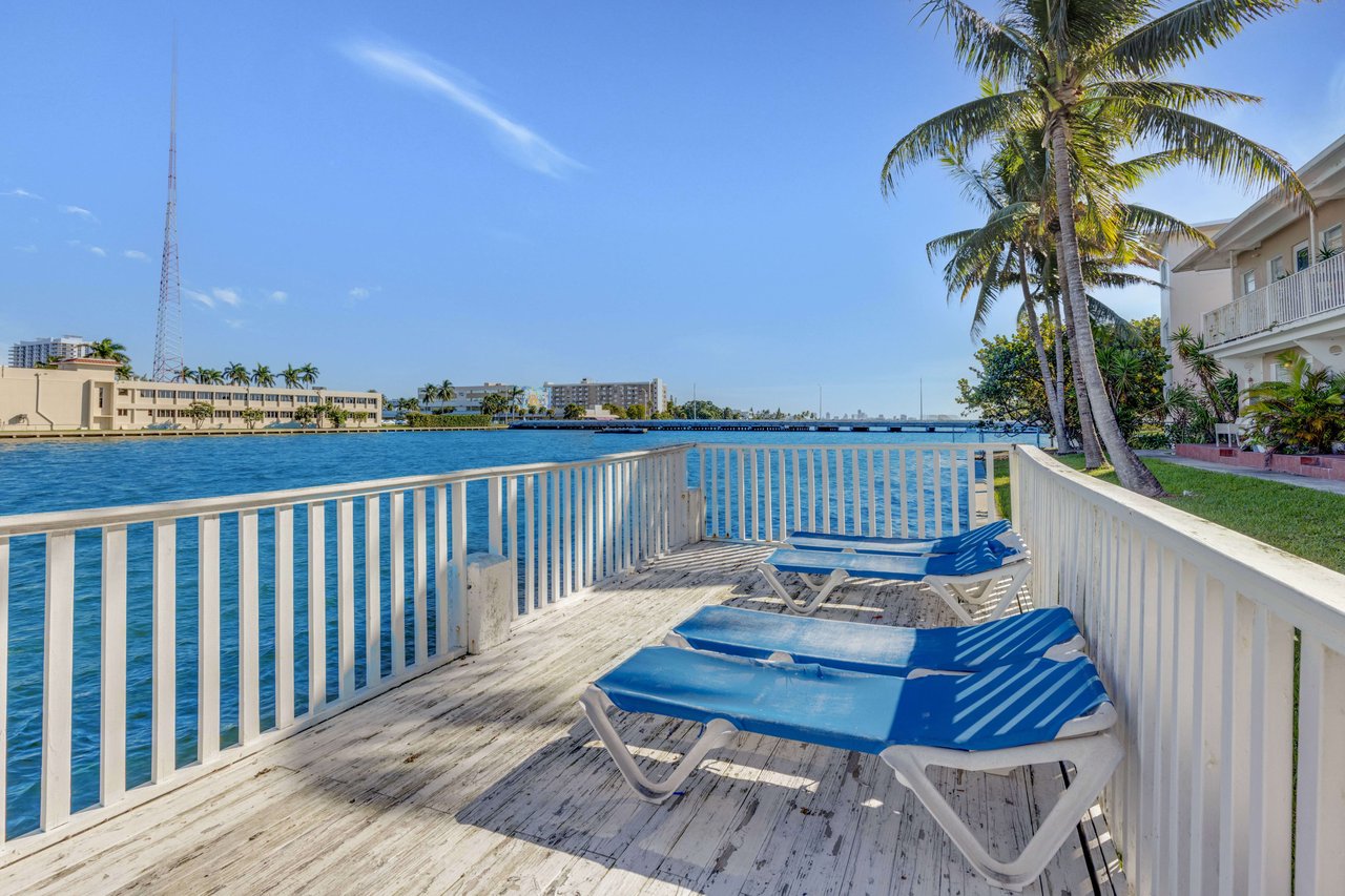 7909 East Dr Unit 204 North Bay Village 