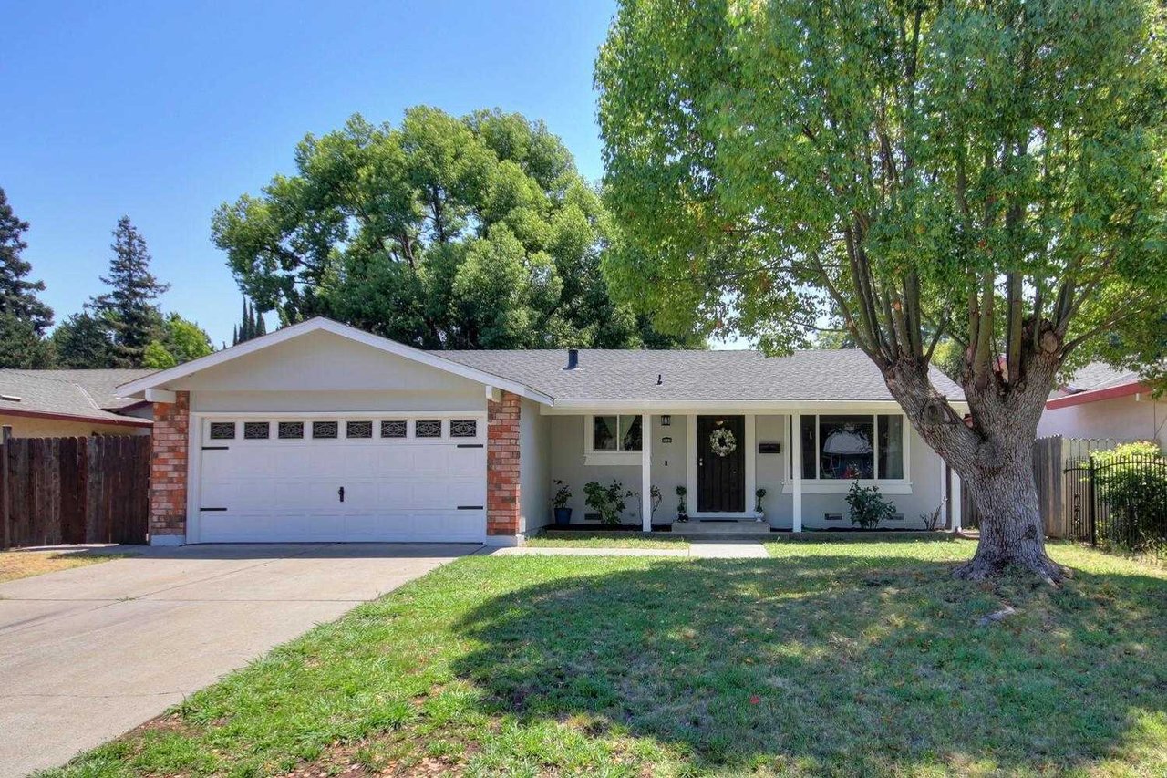 4886 TANGERINE Avenue