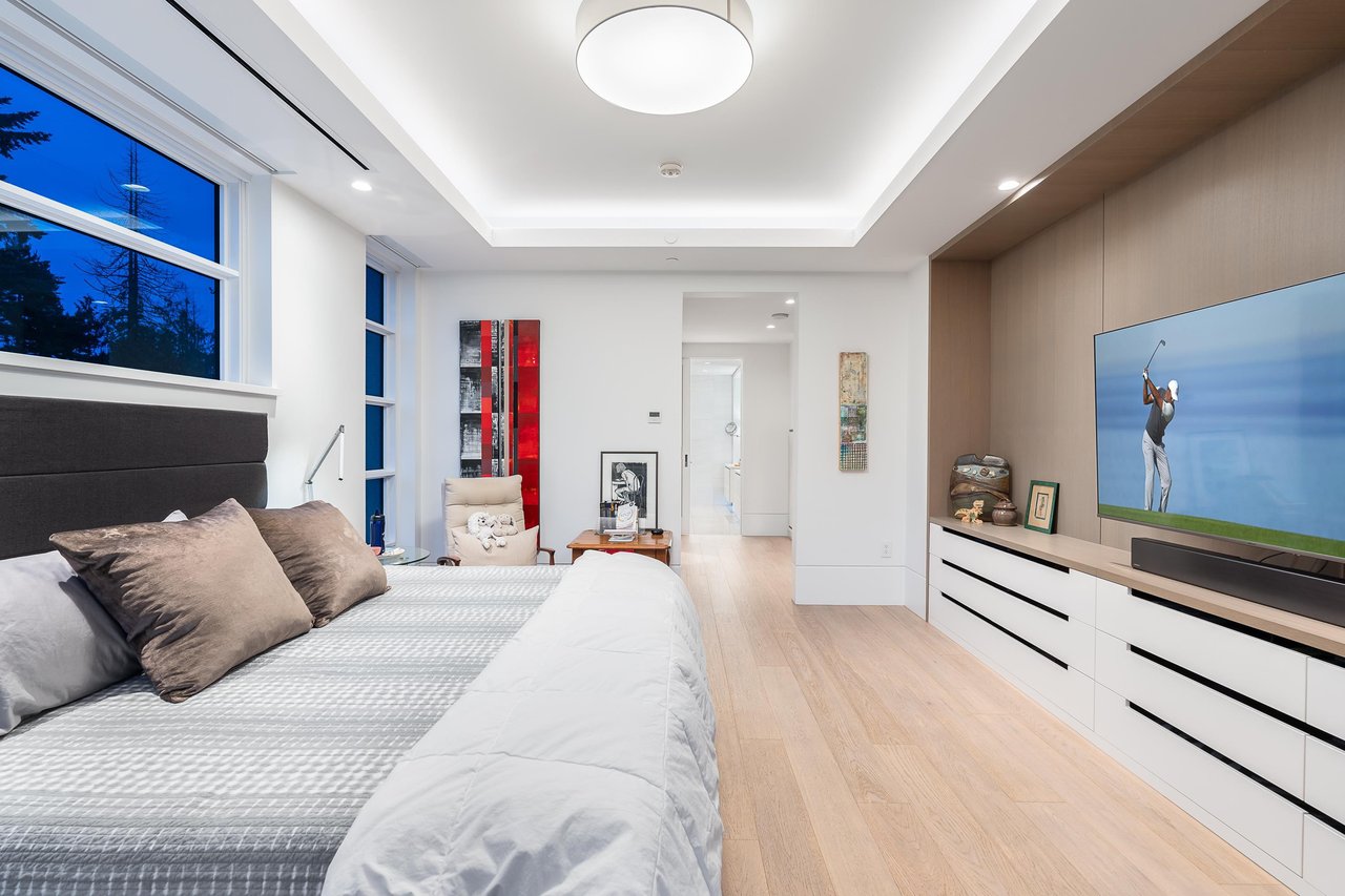 503-2289 Bellevue Ave