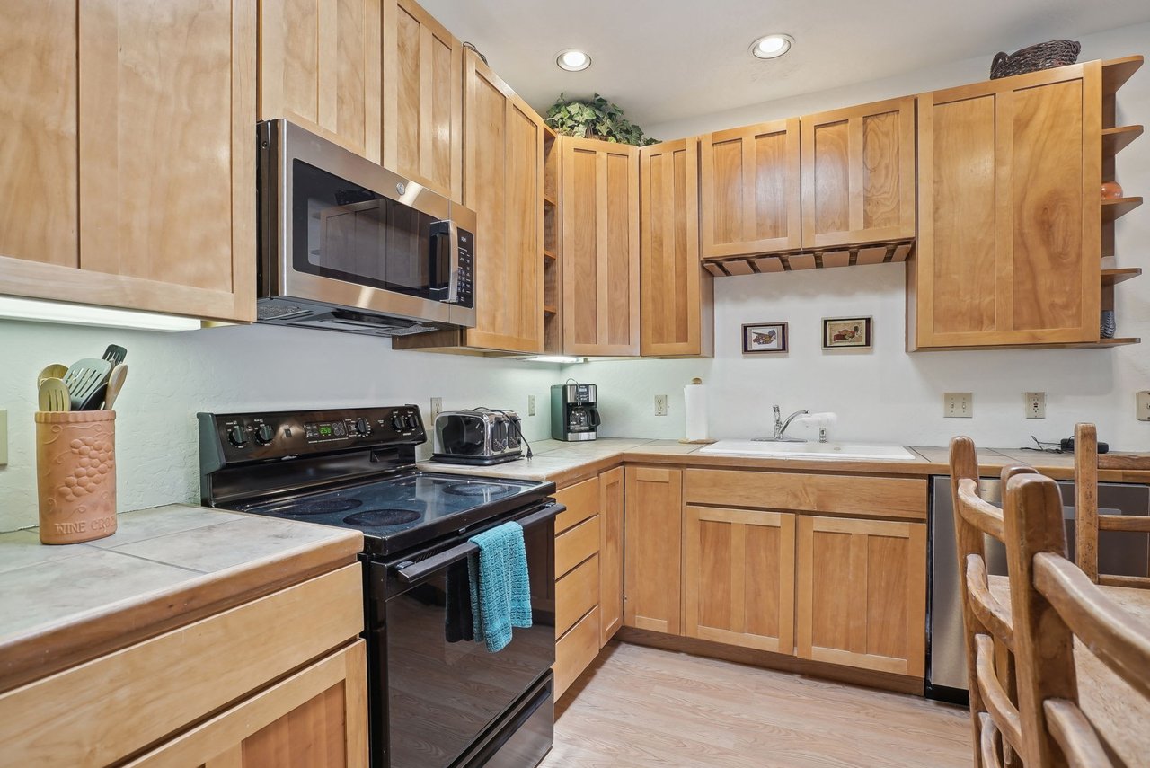 1403 Park Avenue #303