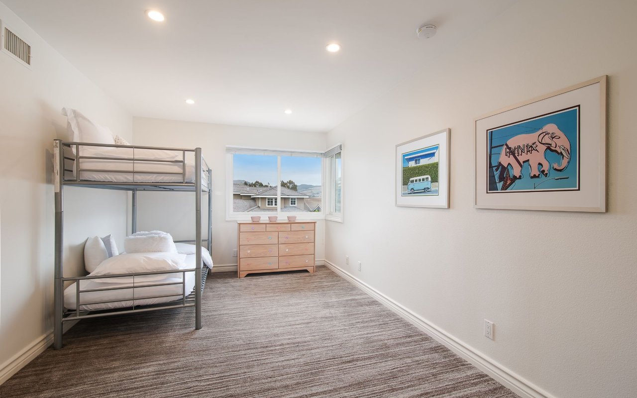 15 Bluff View