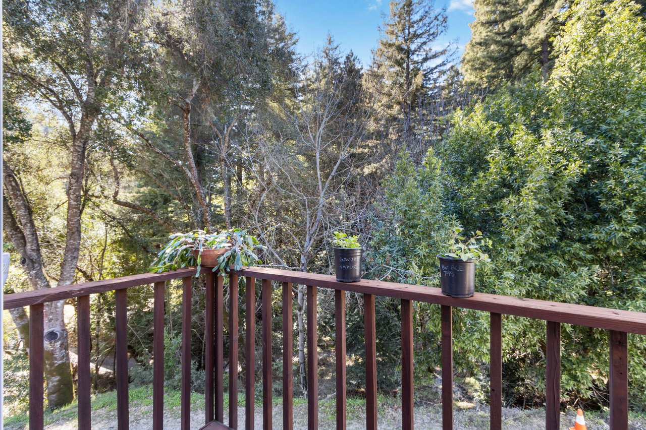 17711 Bear Creek RD