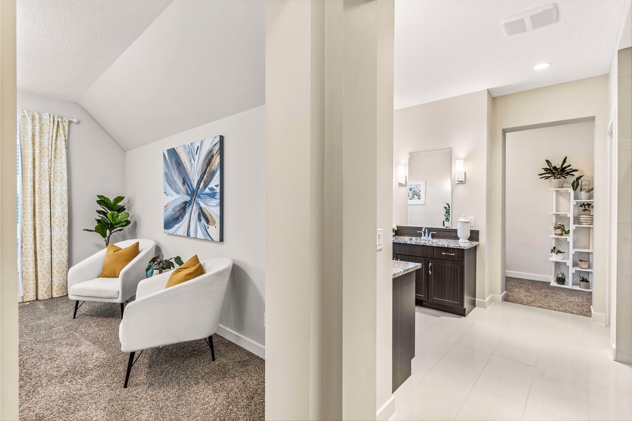 208 Mahogany Bay SE