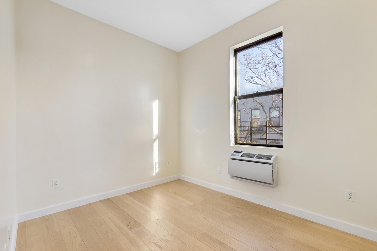 669 East 21st Street, Apt 4-R