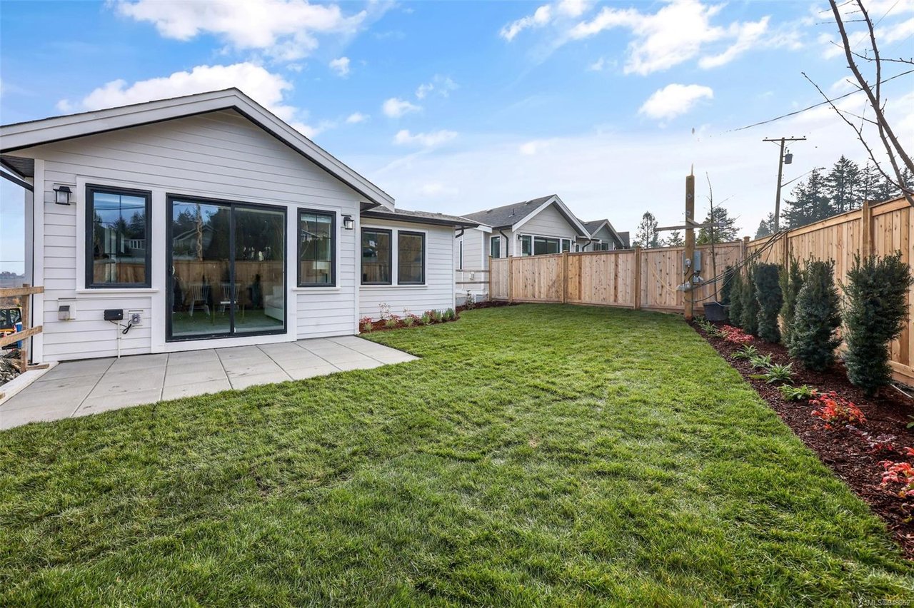 7058 Central Saanich Rd, Central Saanich