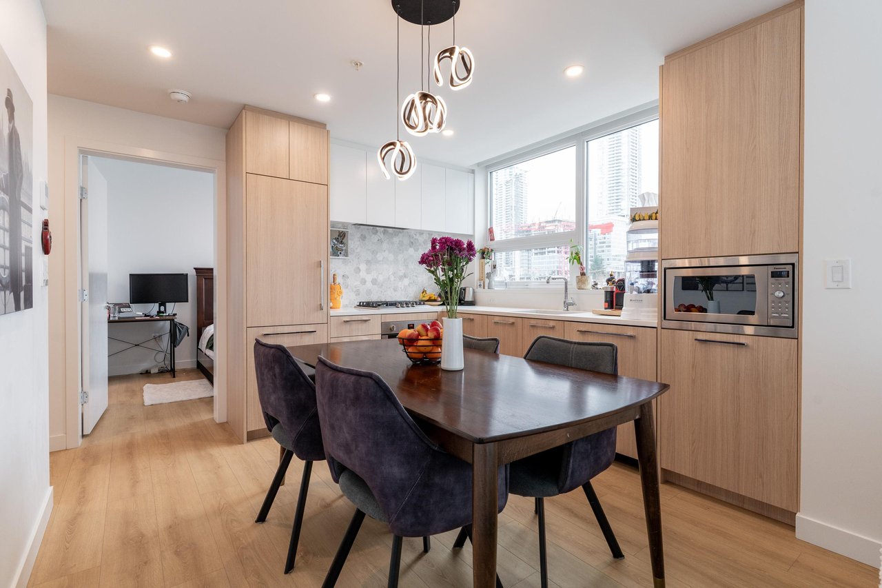 408-2425 Alpha Ave