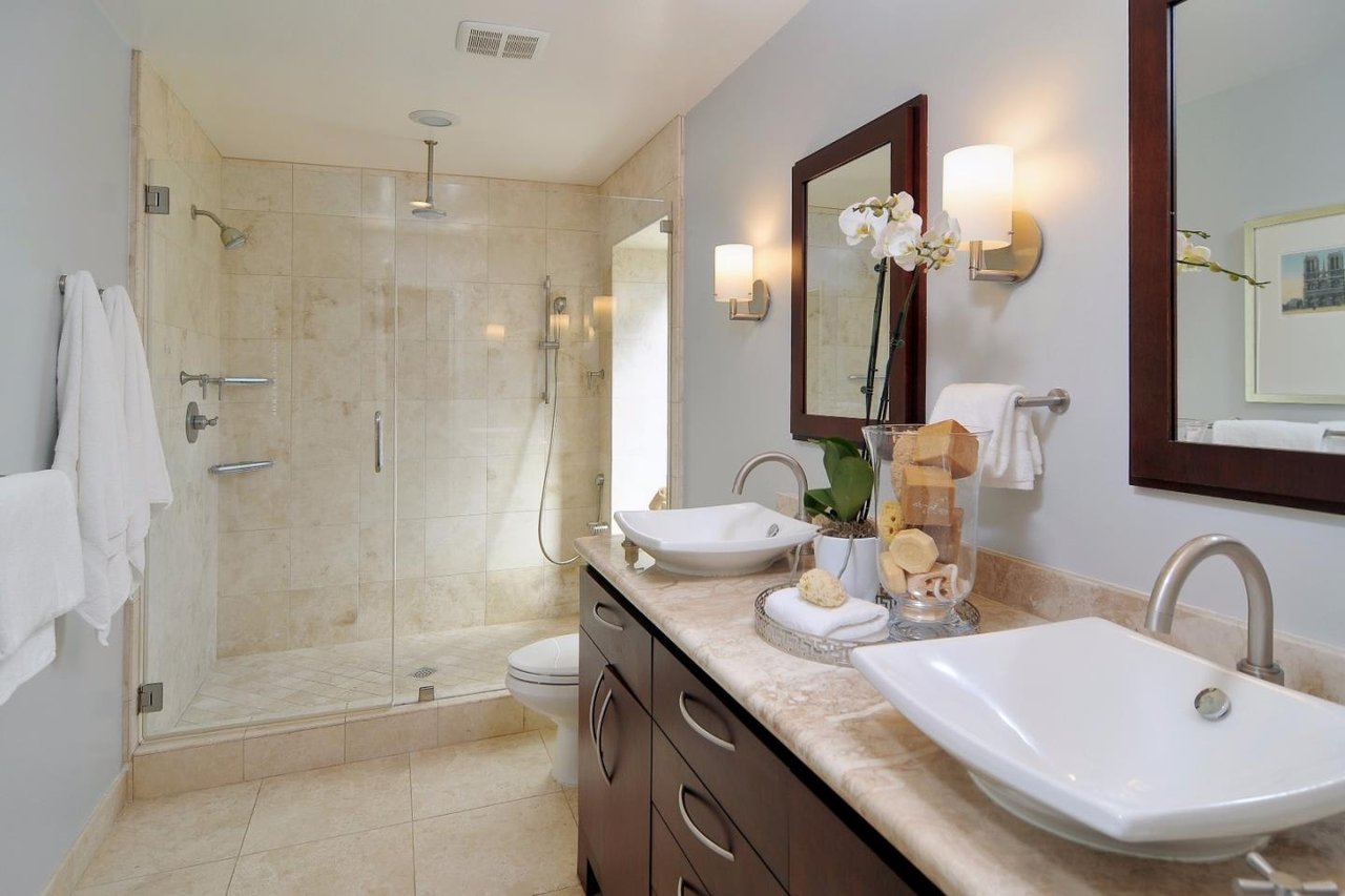 1035 Crooked Creek Drive