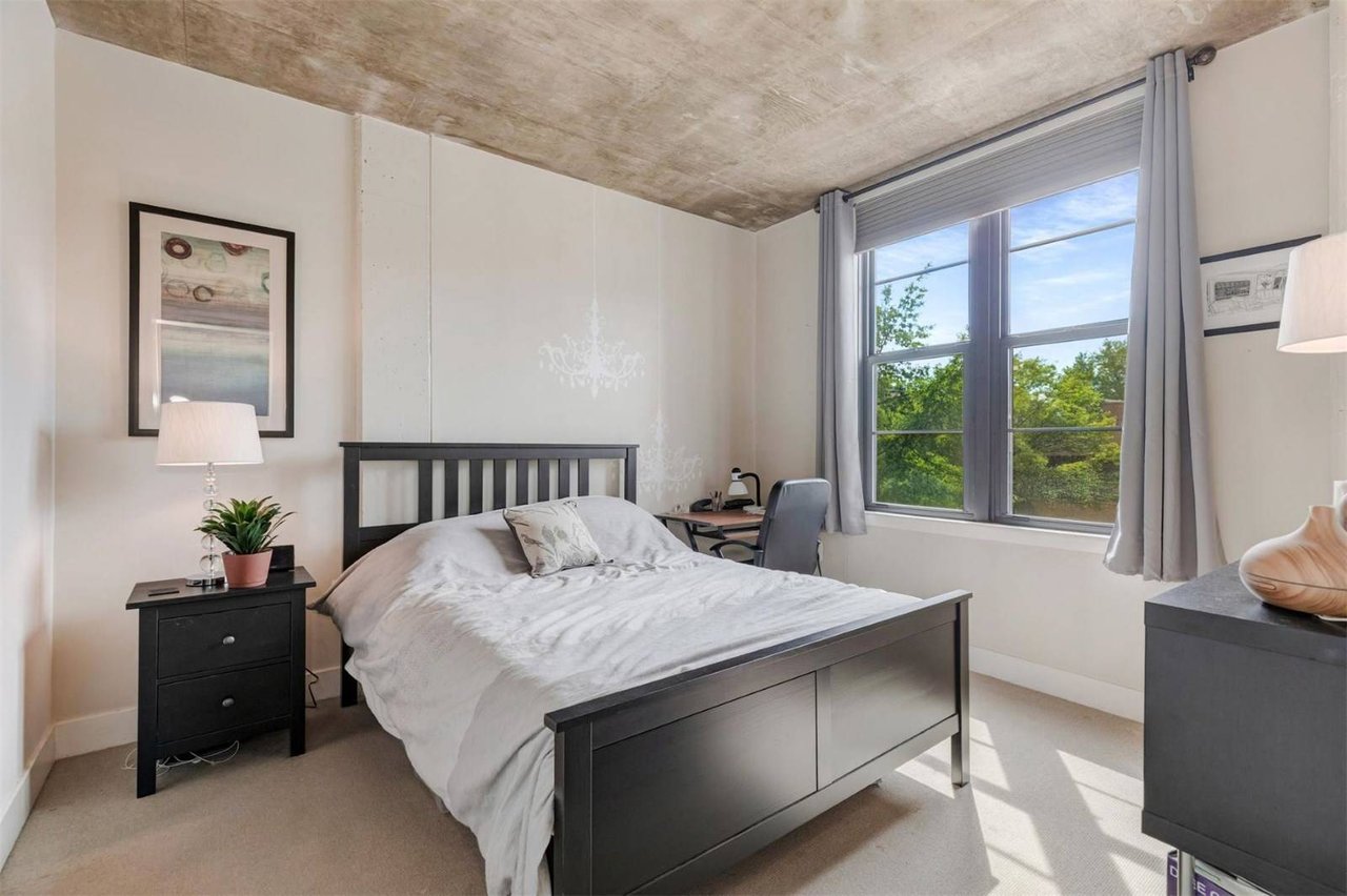 2125 14th St NW, #322
