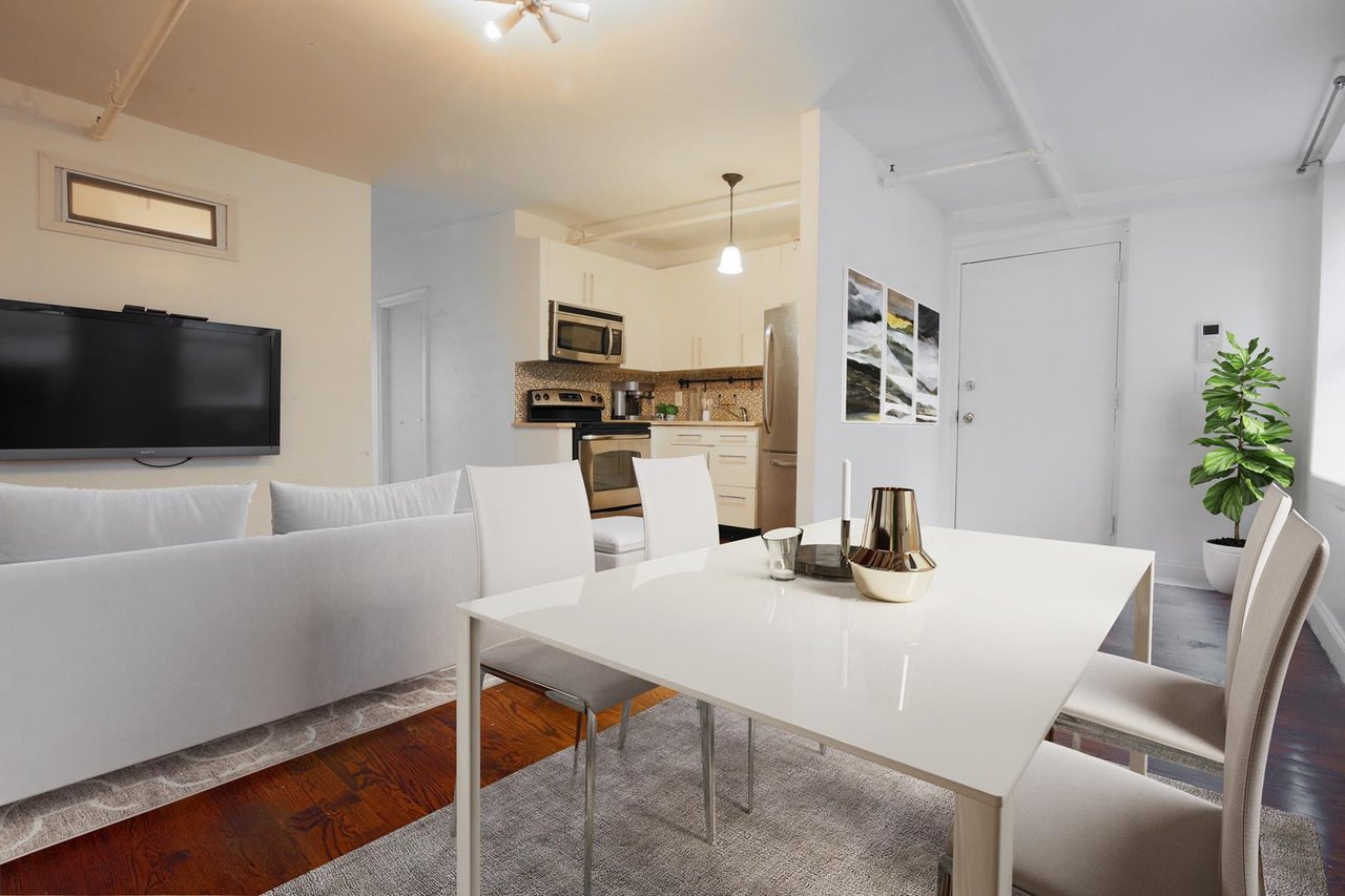 147 Grand Street, Apt 6