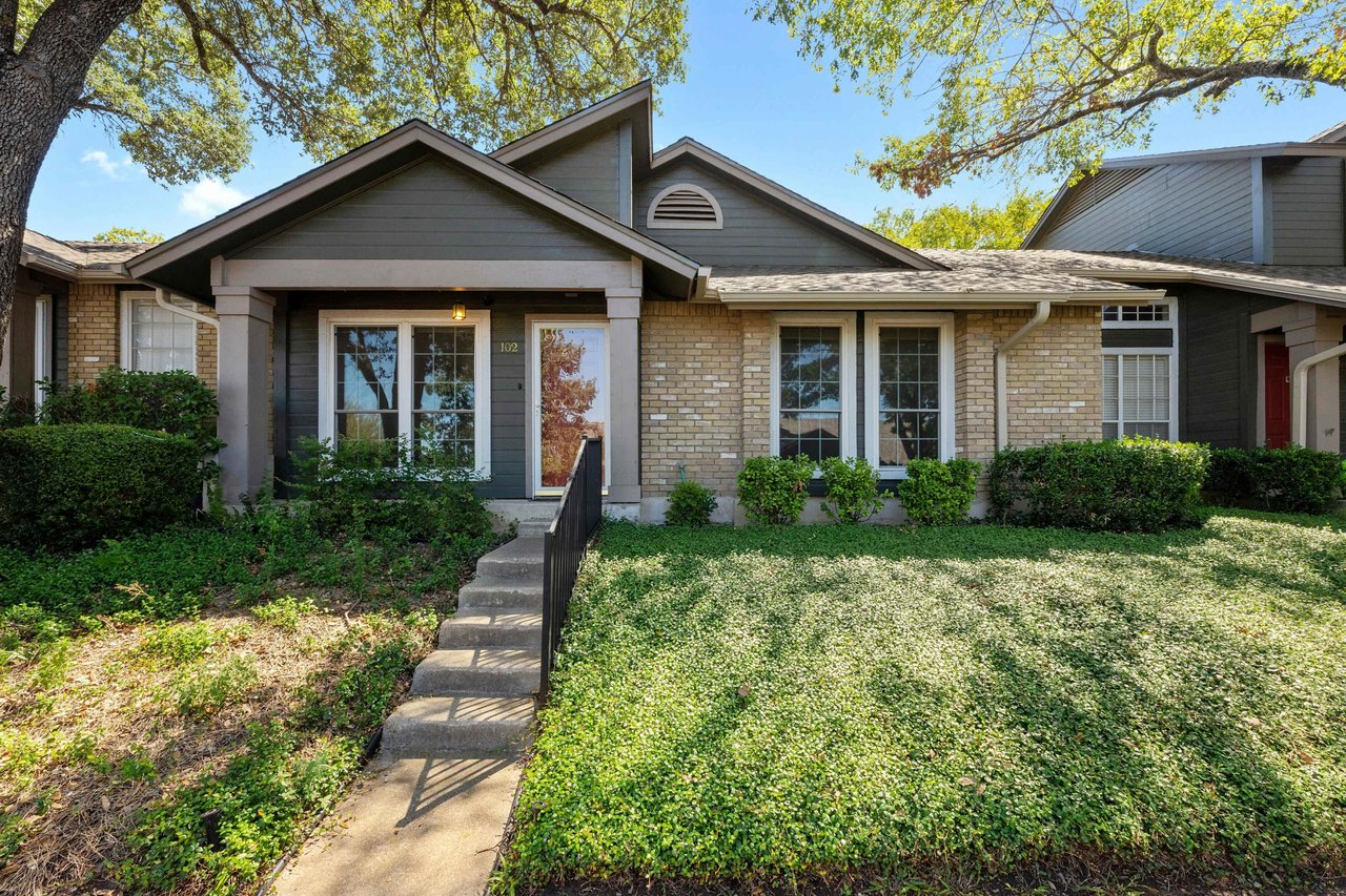 1015 E Yager Lane #102
