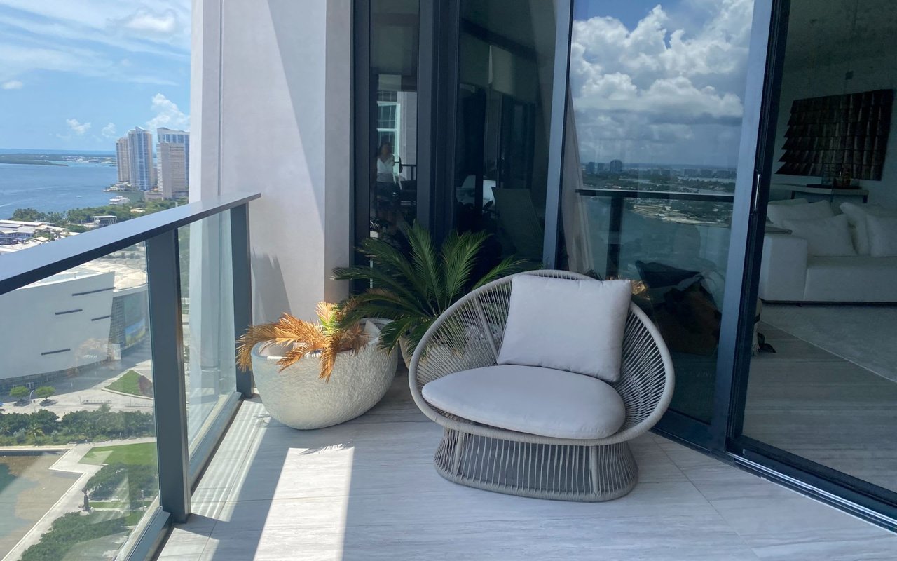 1000 Biscayne Blvd Unit: 3102