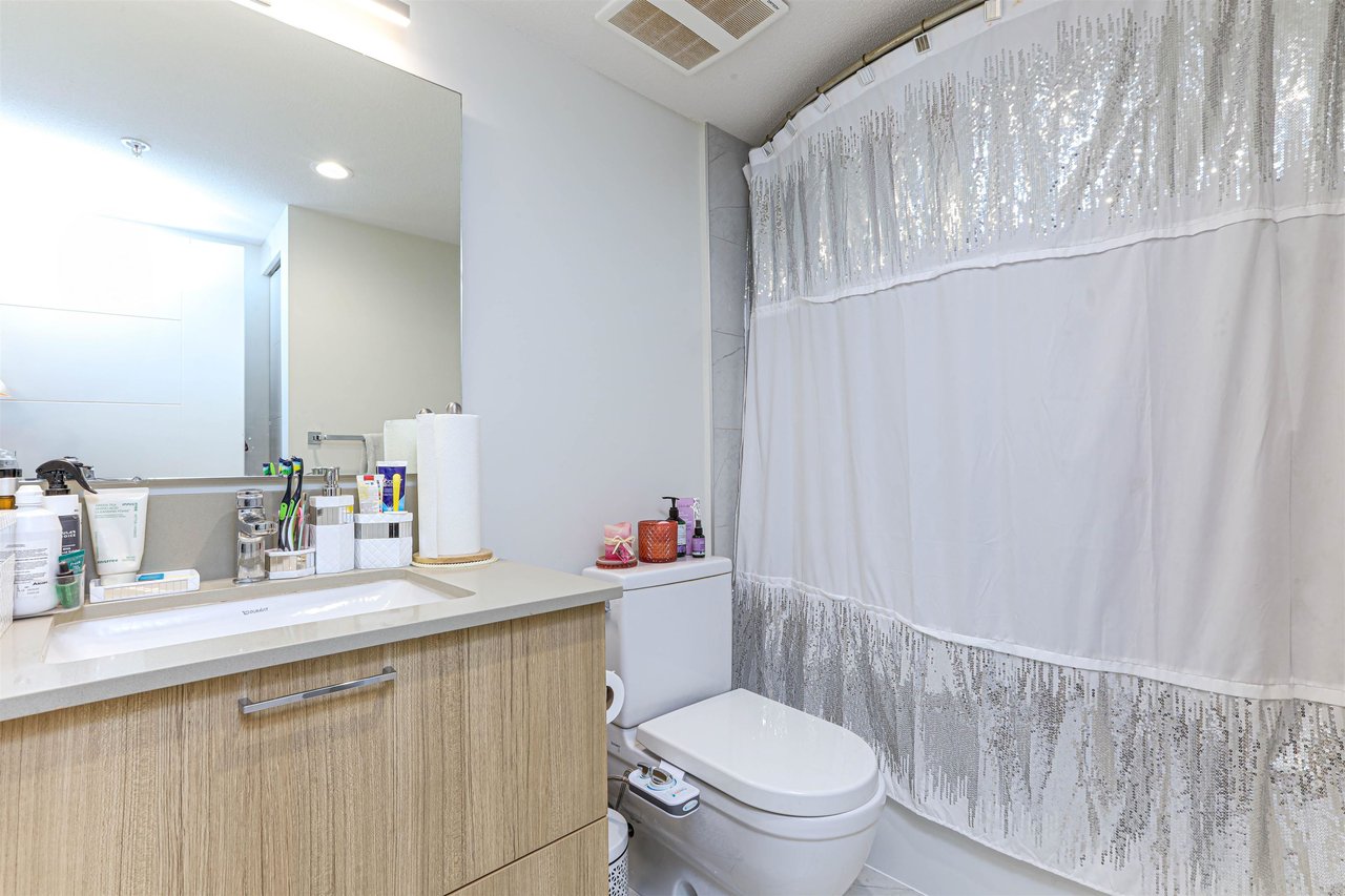 228-708 Lea Ave