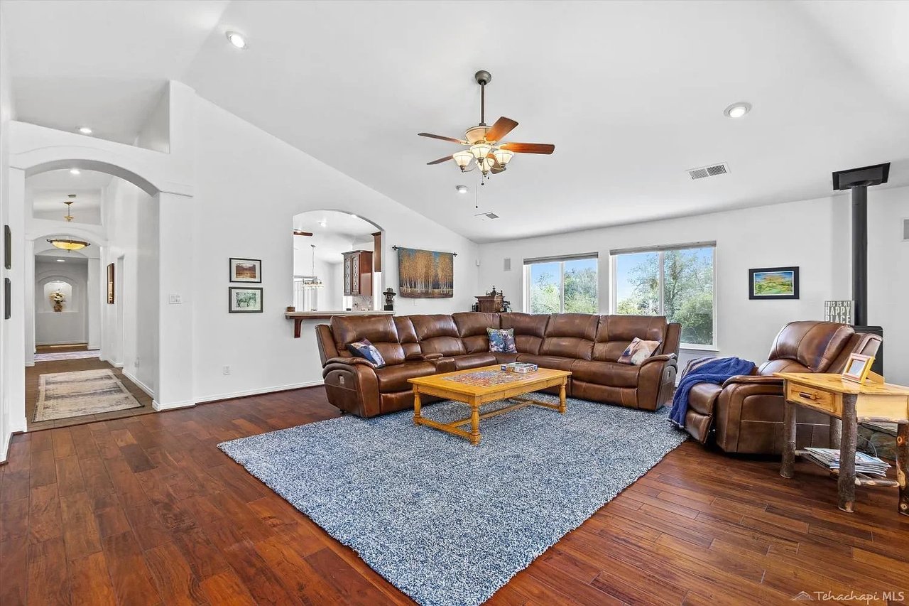 20301 Hart Creek Dr