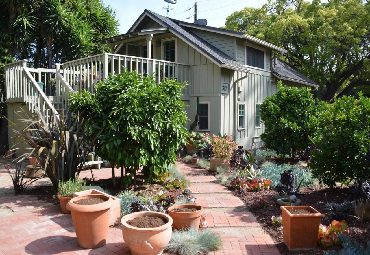 317 W ALAMAR AVE