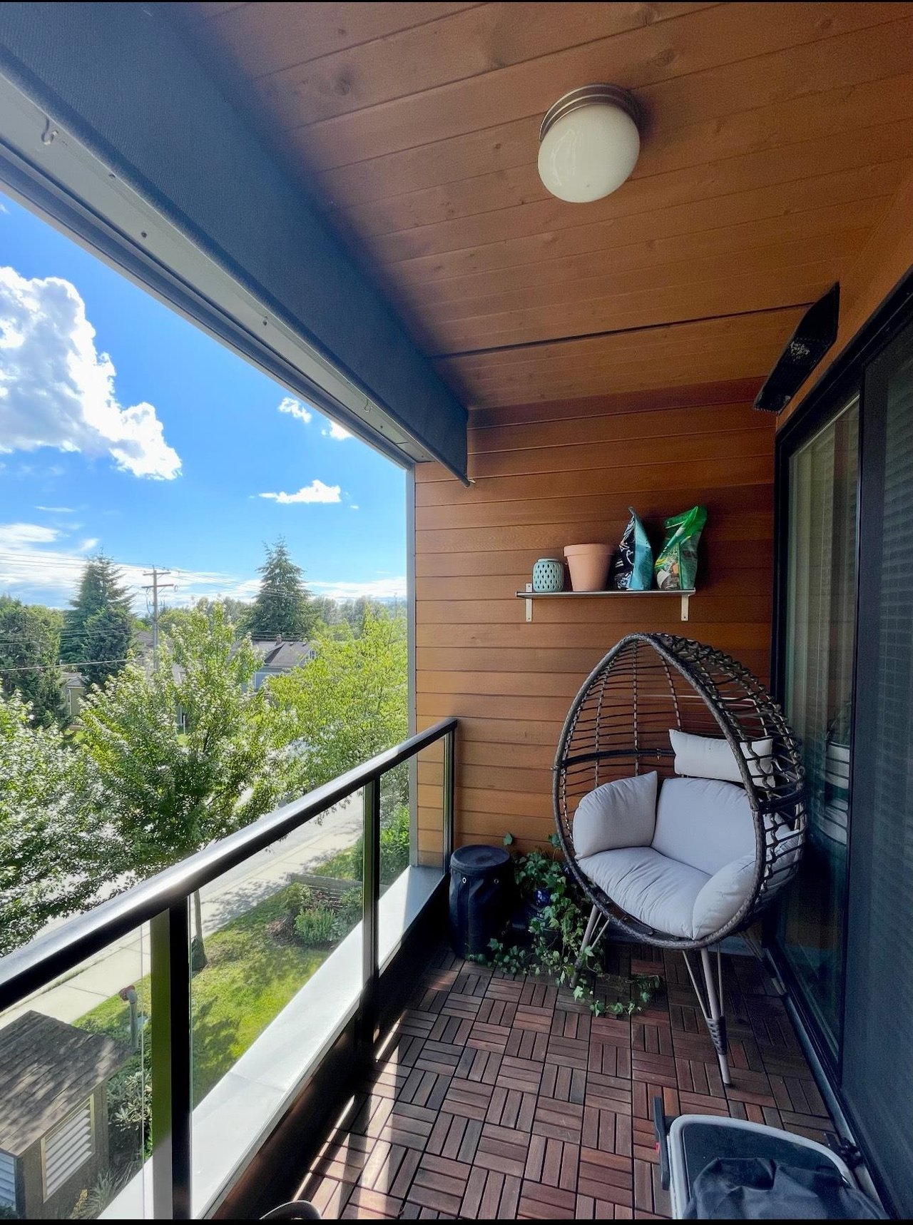 306-2267 Pitt River Rd