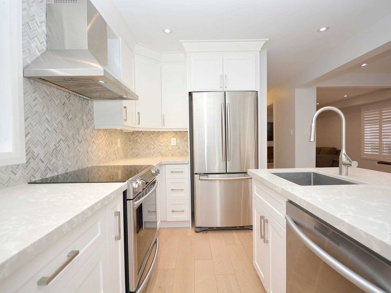 2772 Galleon Cres 