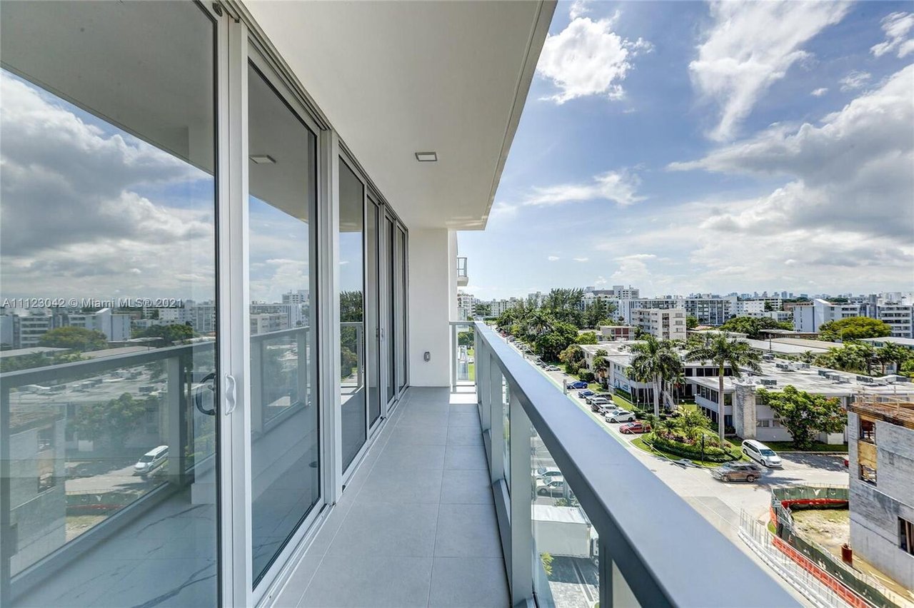 9521 E Bay Harbor Dr, #LP801