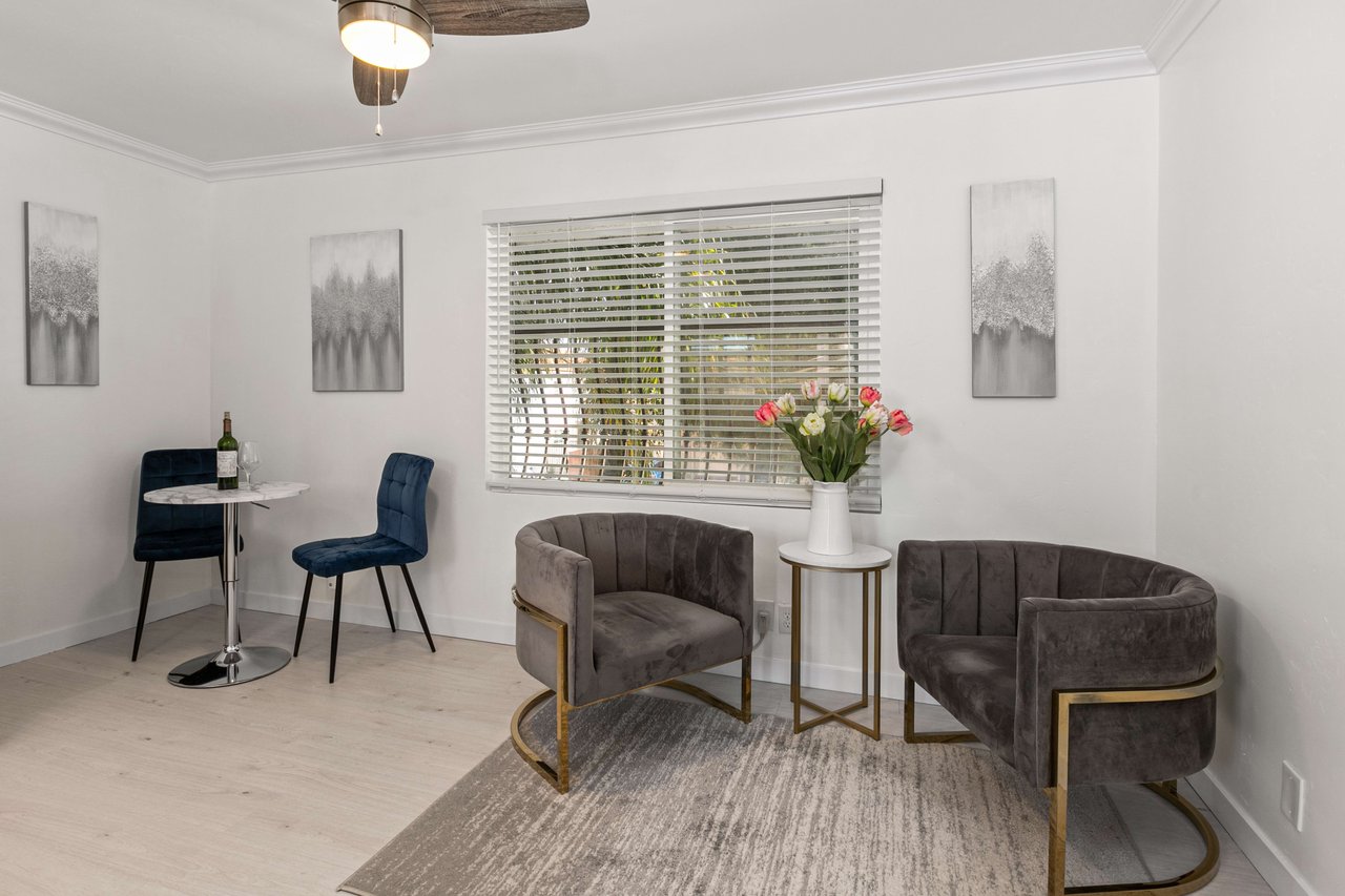 Spectacular 1 bedroom condo