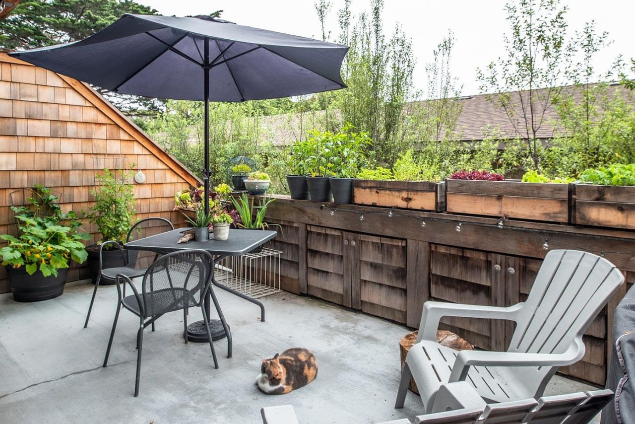 461 Dela Vina Ave APT 305