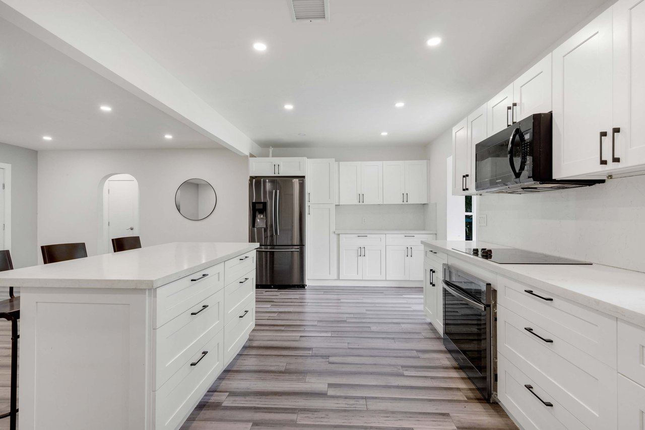 1844 Sheridan St Hollywood FL-33020