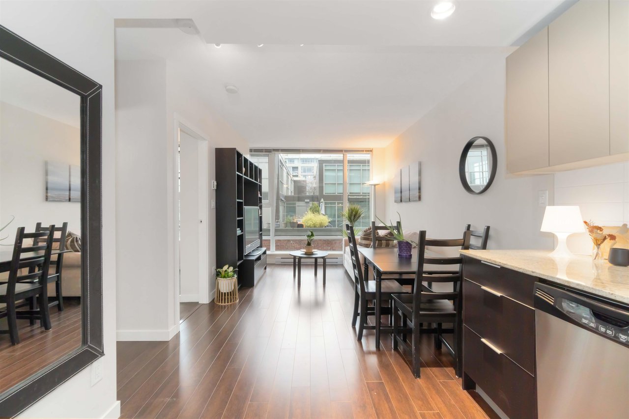 512-1919 Wylie St