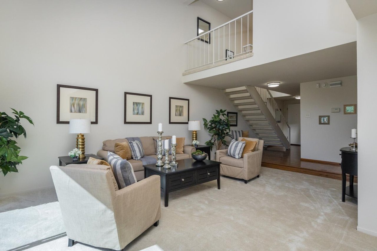 1669 Toyon Court