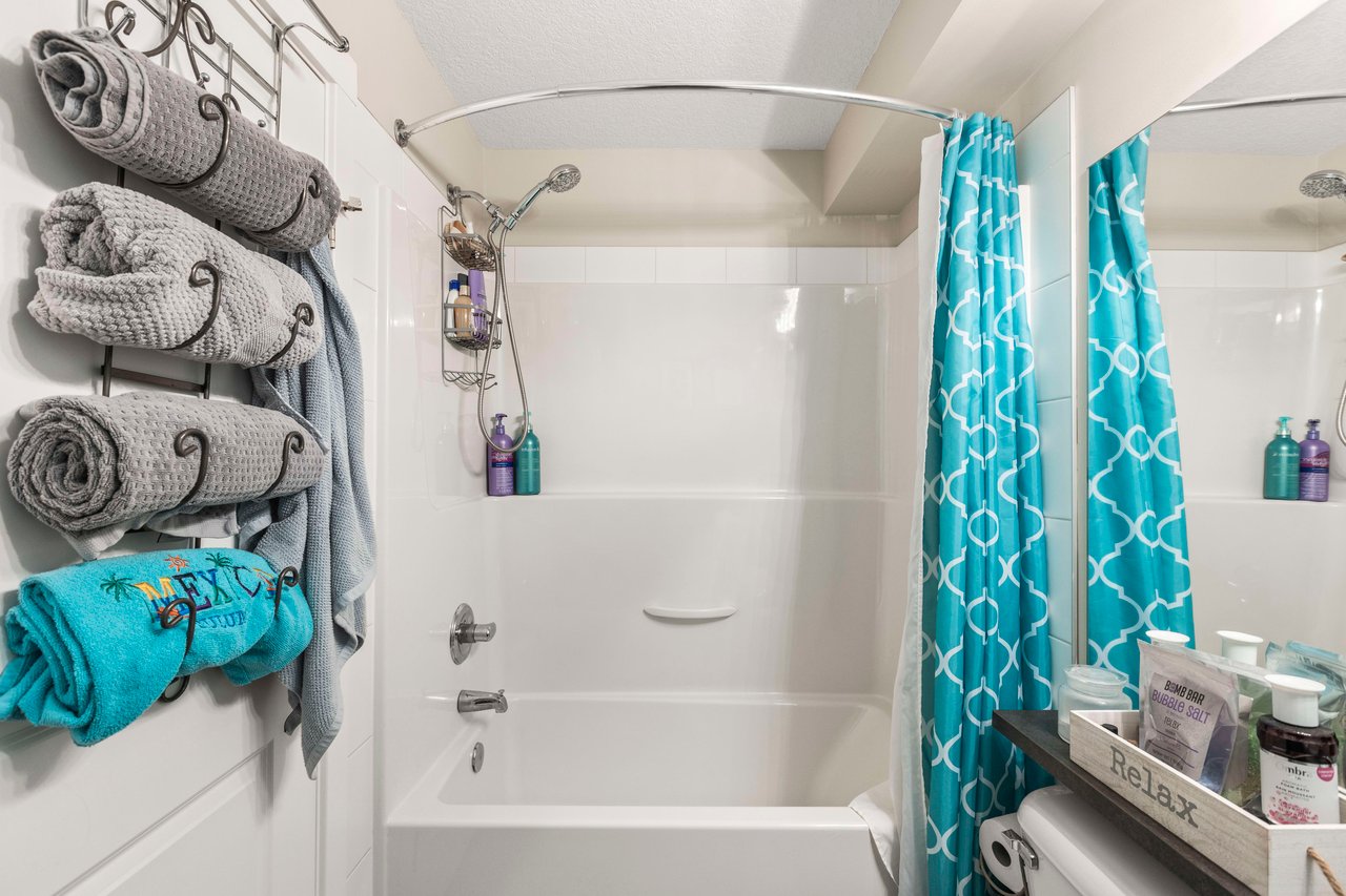 244, 300 Marina Drive Unit: 244