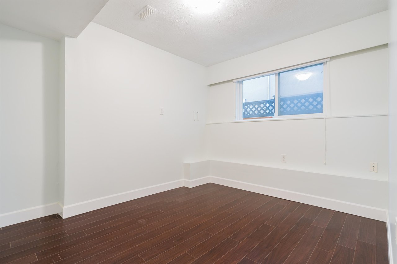 2019 E 45th Ave