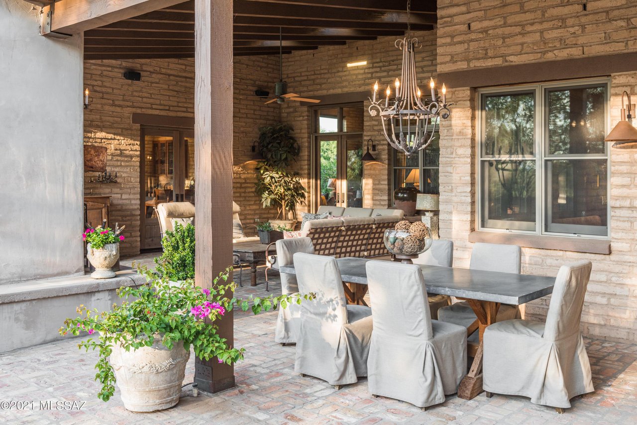 Everything You Need to Know About Indoor/Outdoor Spaces