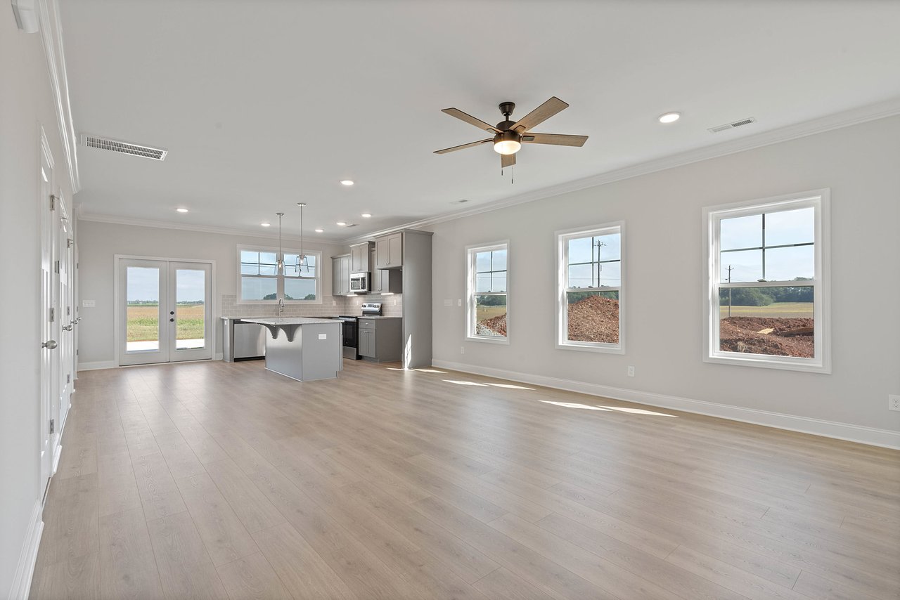 BEAUTIFUL TOWNHOME