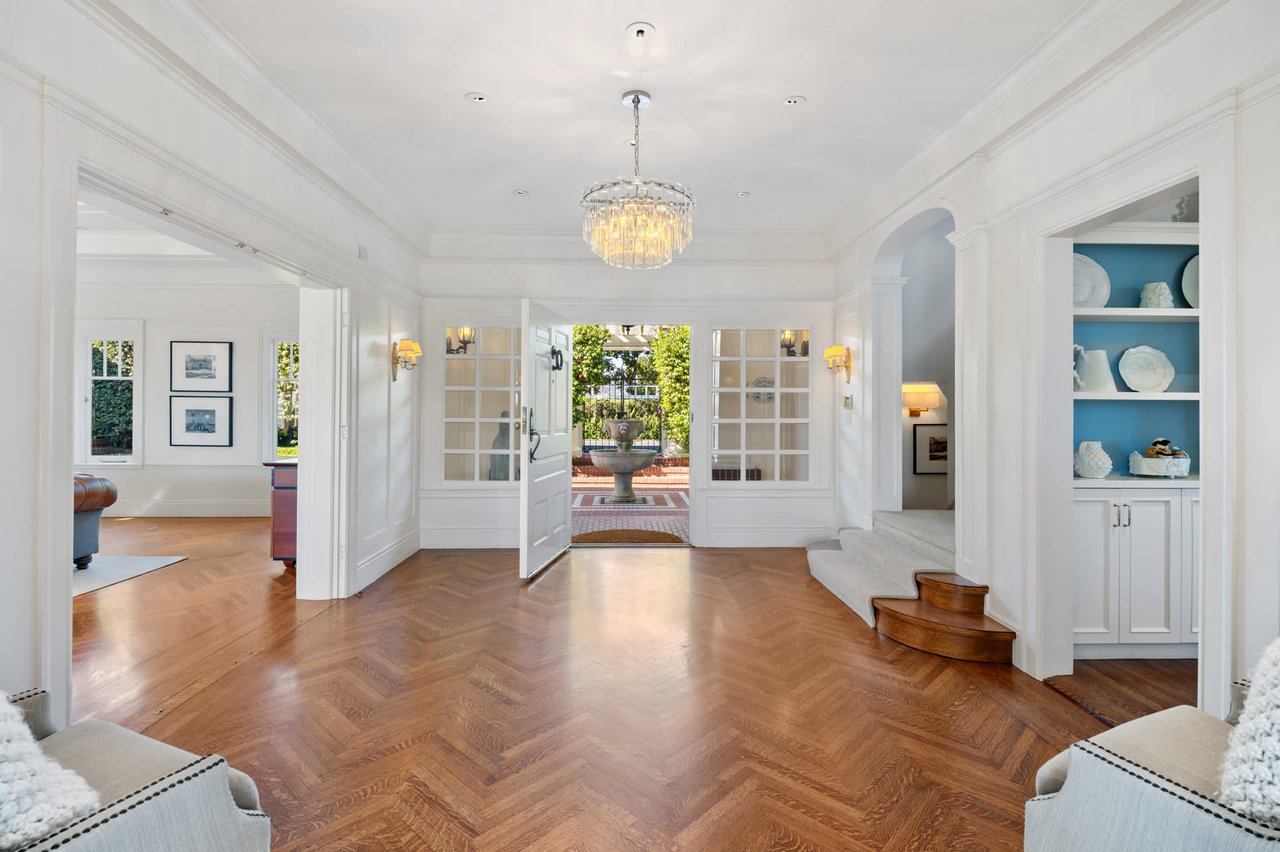 Iconic Belvedere View Estate