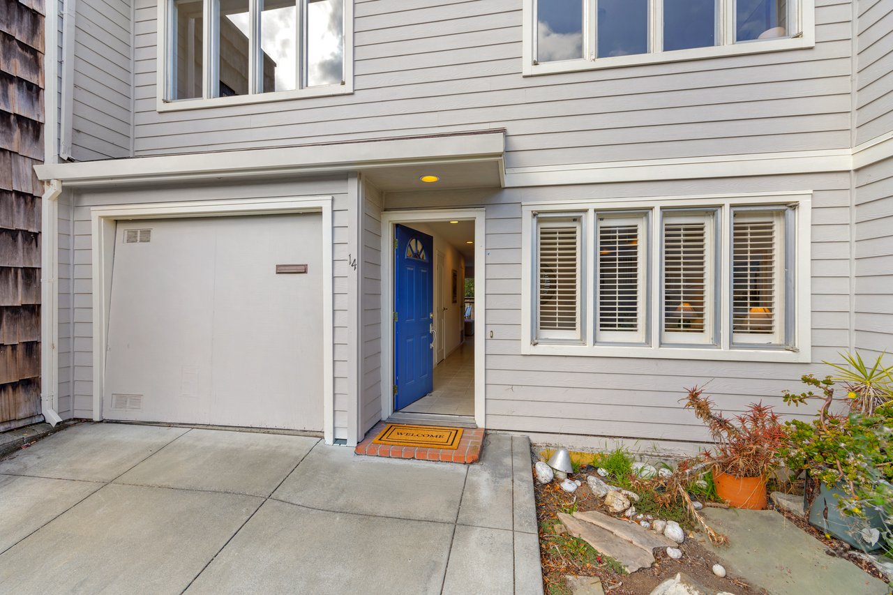 Private and Inviting Townhome