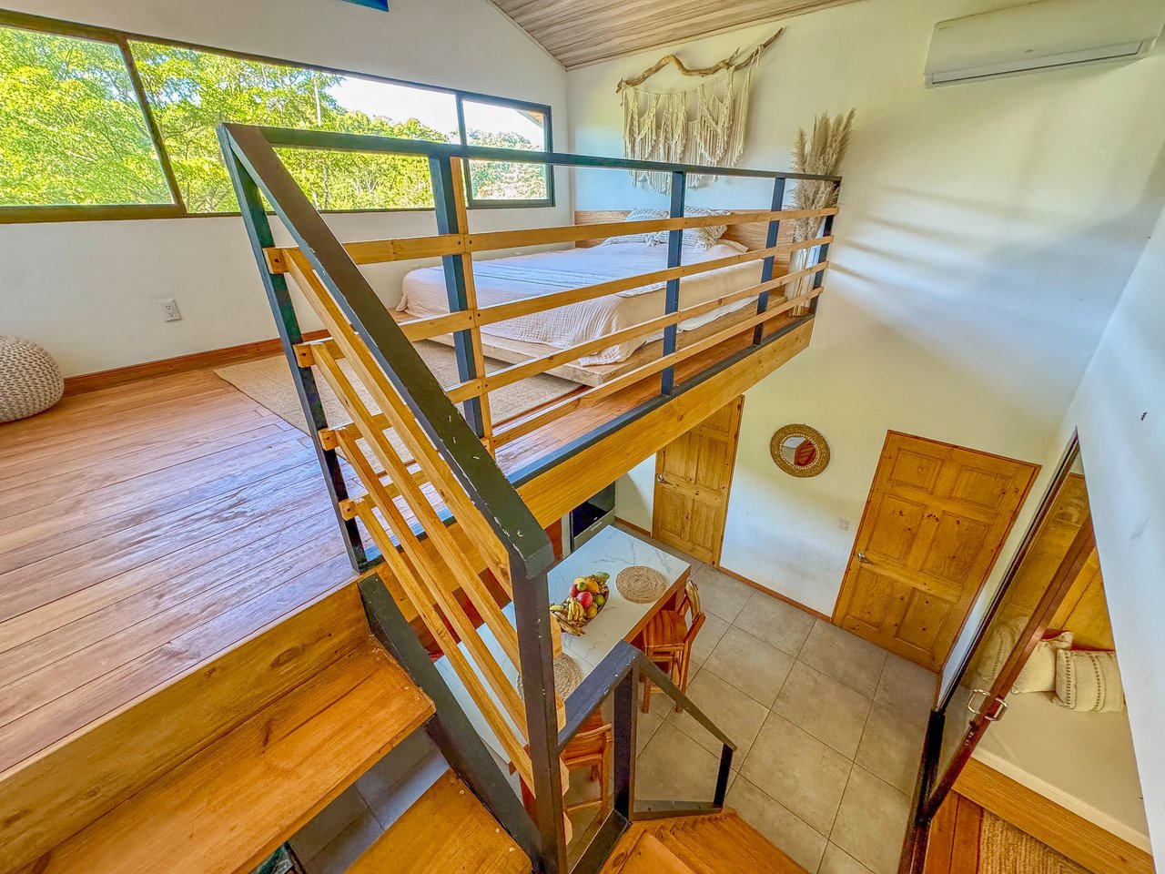 Jungle River Retreat with Airbnb & Build Space in Ojochal