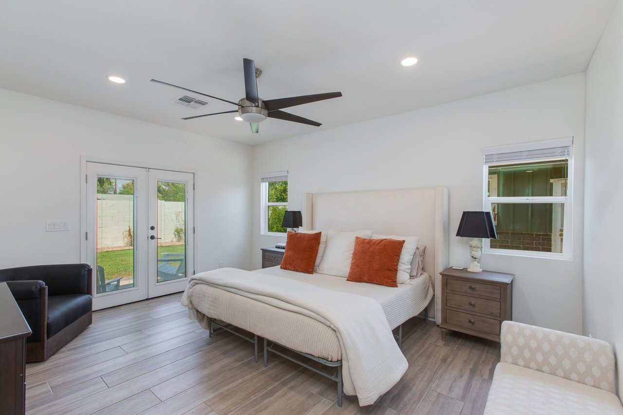 2438 E Indianola Ave.