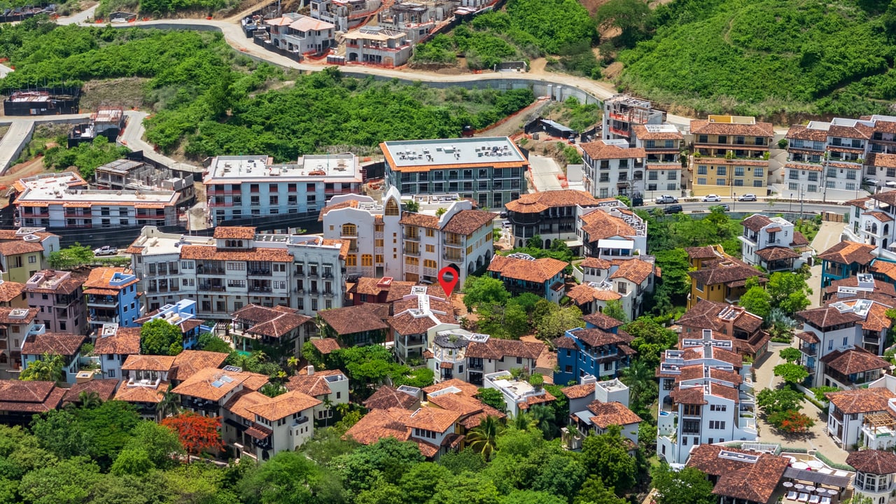 La Antigua 16 Avenida | Renovated 2-Bedroom Condo with Private Plunge Pool in Walkable Las Catalinas