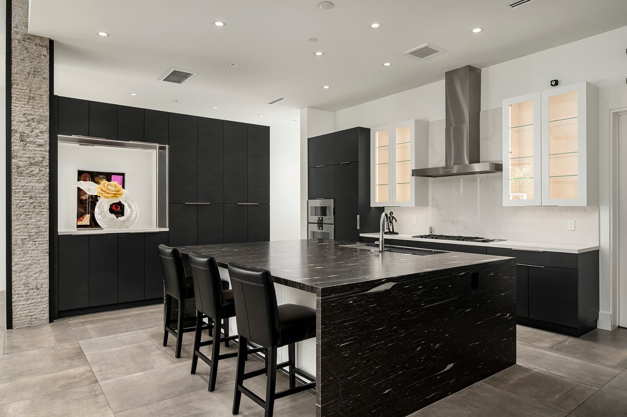 6917 E CACTUS WREN Road