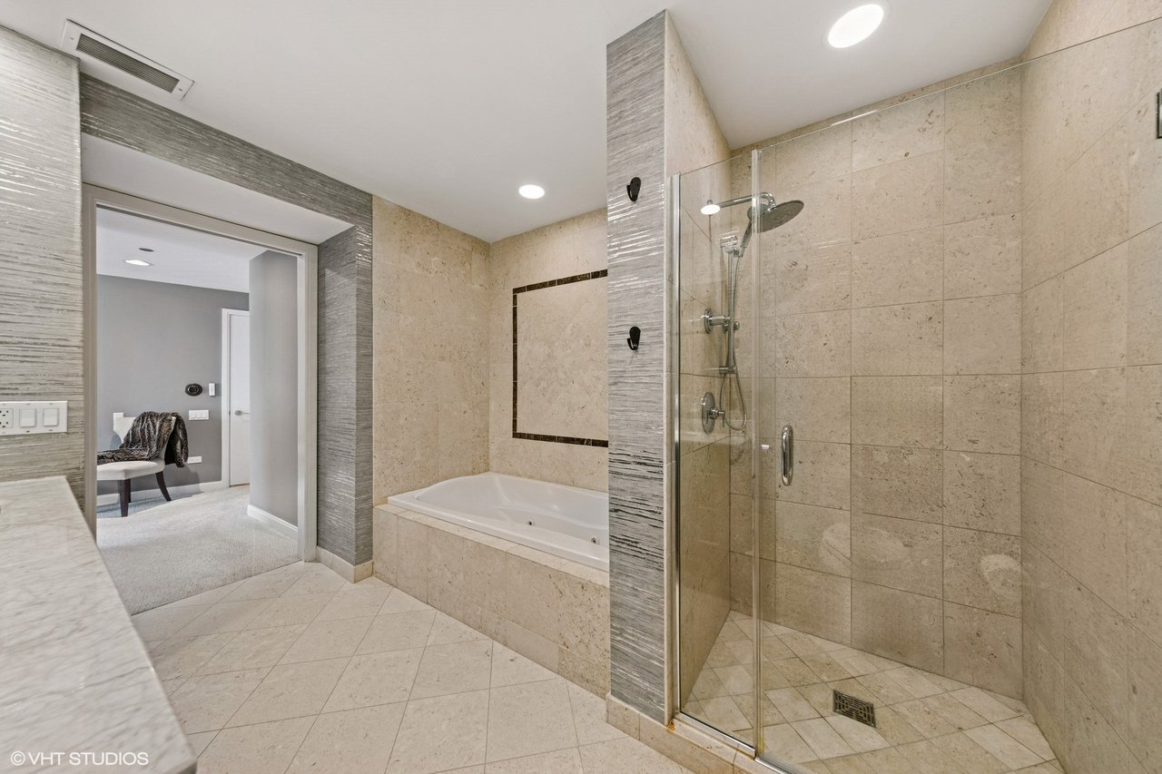 60 E Monroe St Unit 2101