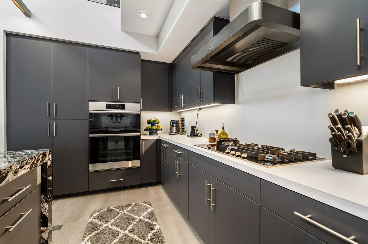 281 S Hermosa Drive 