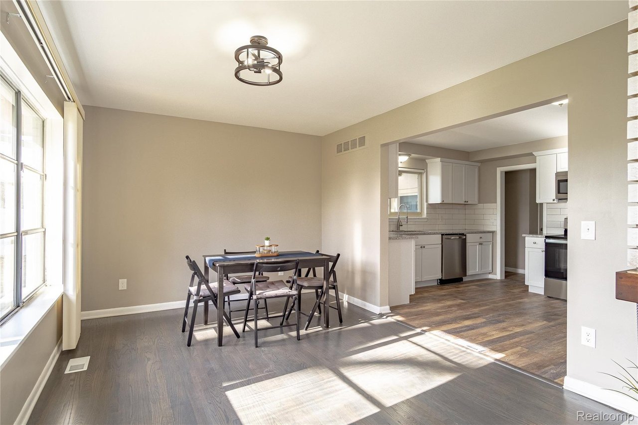31737 Bella Vista Dr