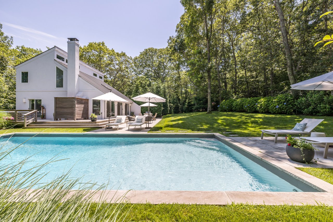 27 Landfall Road, East Hampton