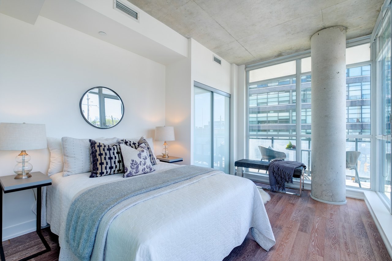 1190 Dundas St E, Ste 316