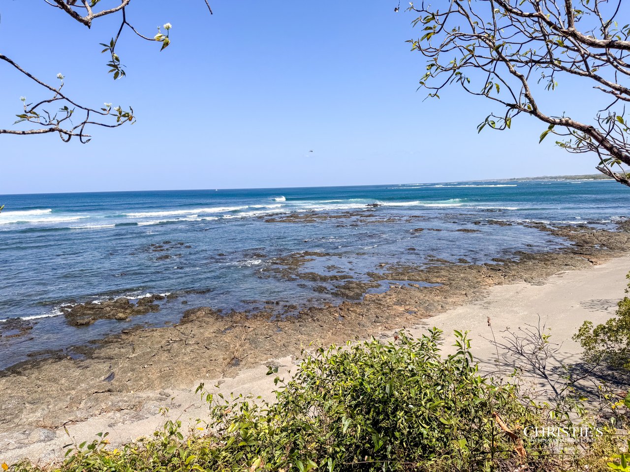 Casa La Tierra y El Mar | Rare Titled Oceanfront Property  