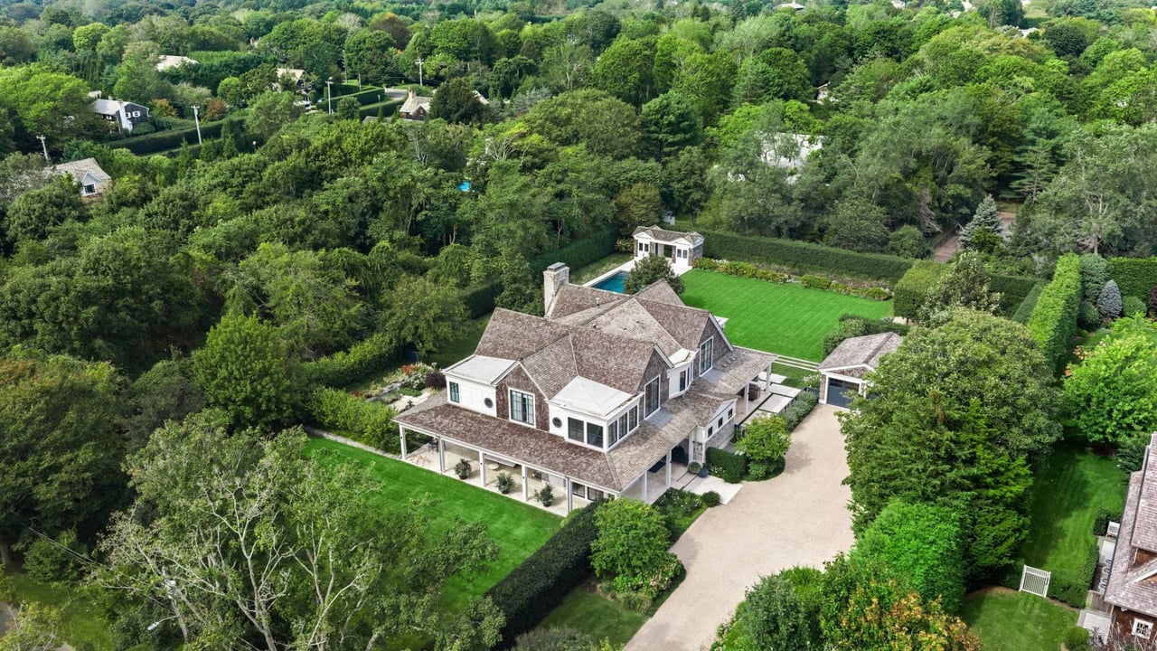 A MODERN CLASSIC IN SOUTHAMPTON'S ESTATE DISTRICT